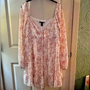 Forever 21 off shoulder baby doll dress with lining under skirt to give it flair